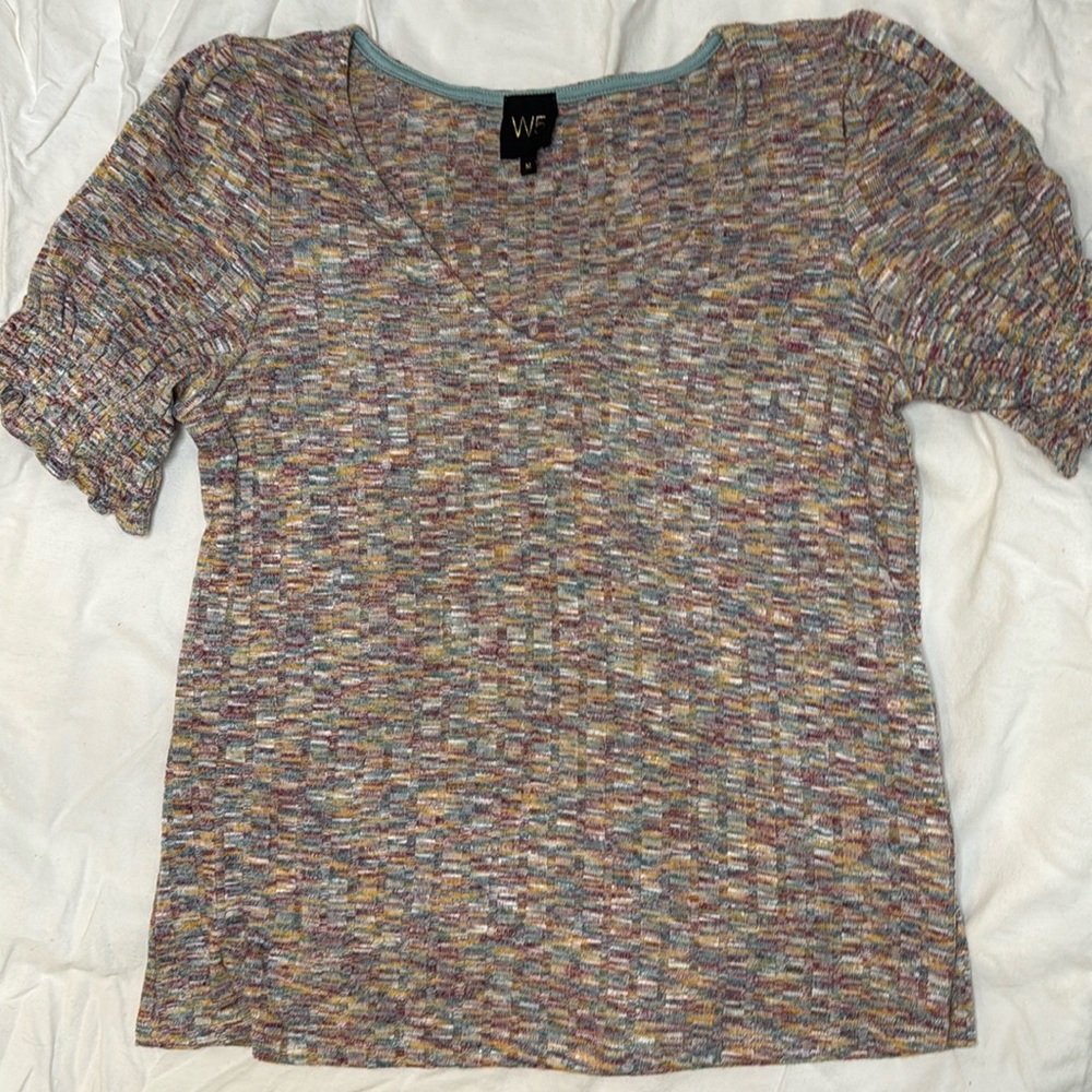 W5 short sleeve shirt. Size M